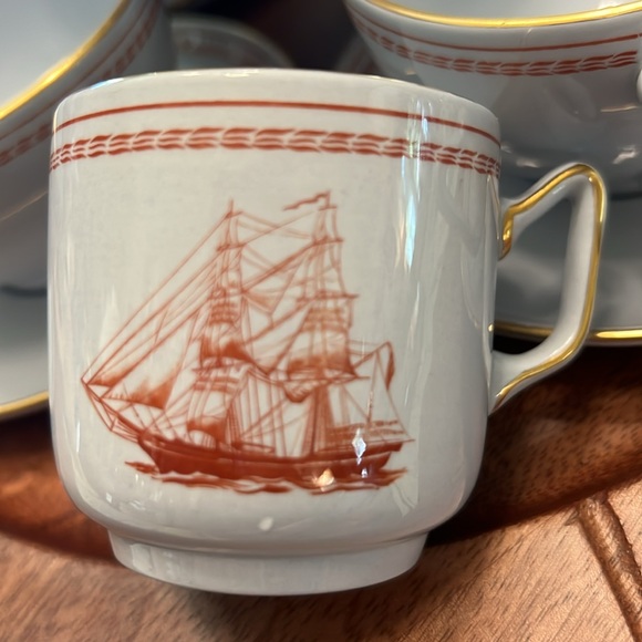 Spode Trade Winds Cup Saucer sets Red Gold England Fine Stone - Picture 3 of 9